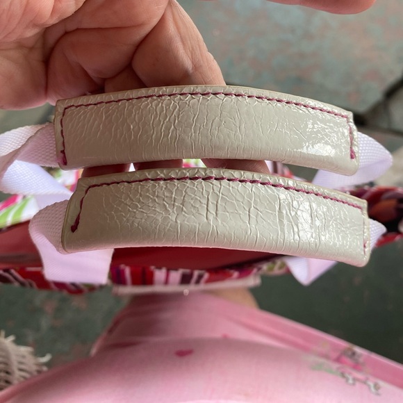 LIZ CLAIBORNE STRIPED TOTE BAG - Picture 11 of 14